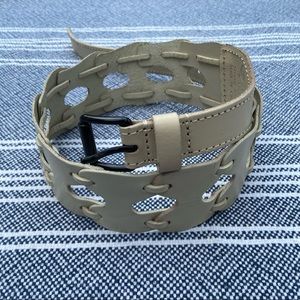 LP Linea Pelle cream leather cutout belt M